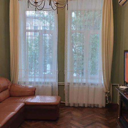 Apartment On Yevreis'Ka Street Odessa Ngoại thất bức ảnh